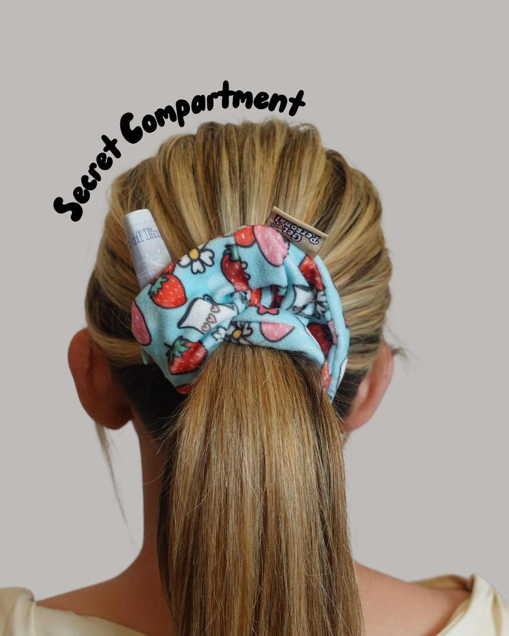 Strawberry Dream Zip safety scrunchie