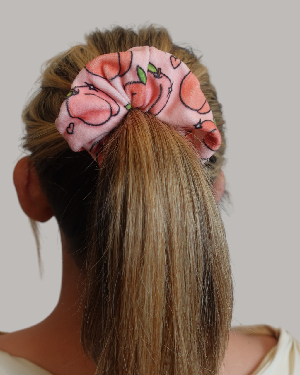 Peachy Zip safety scrunchie