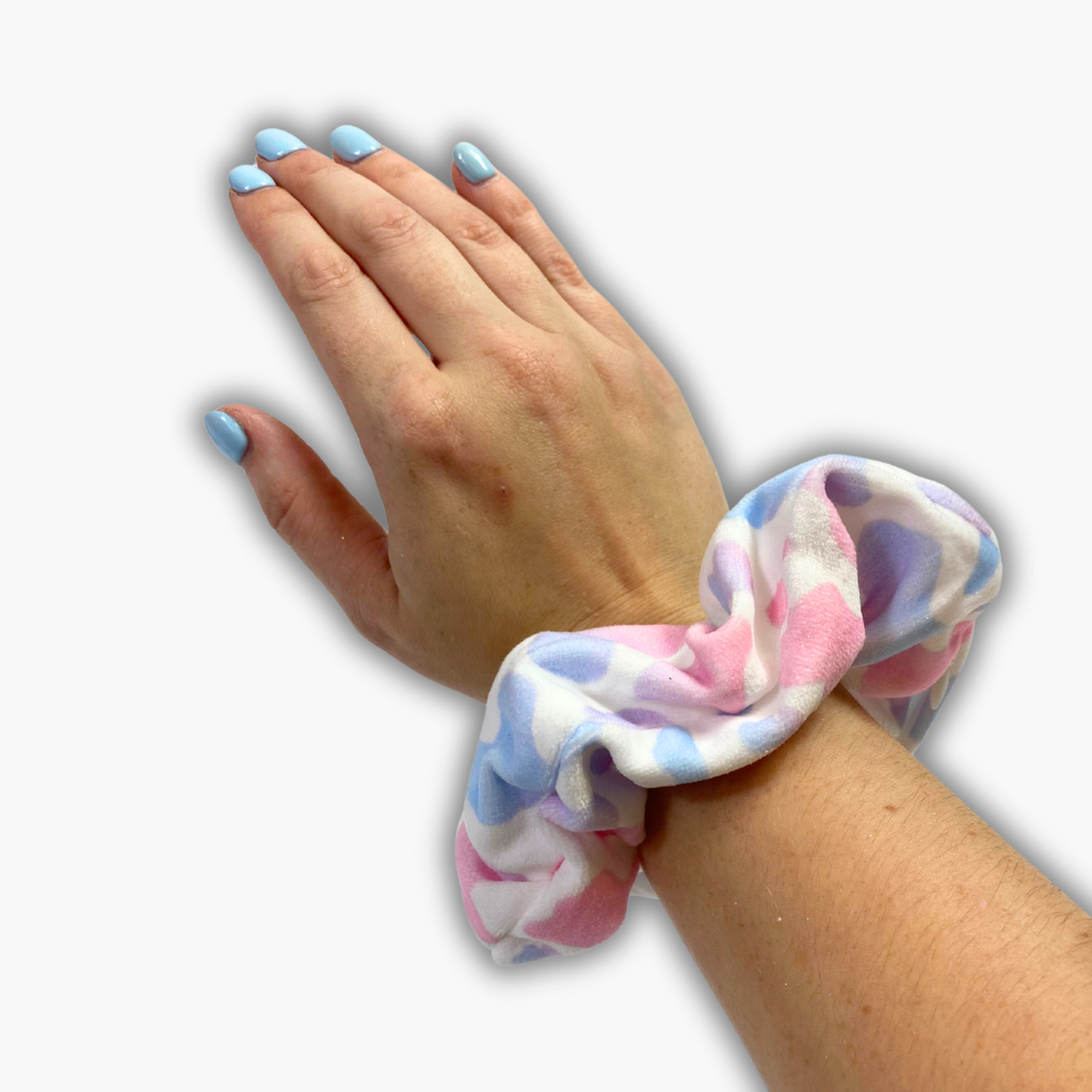 Multi-Moo Zip Safety Scrunchie