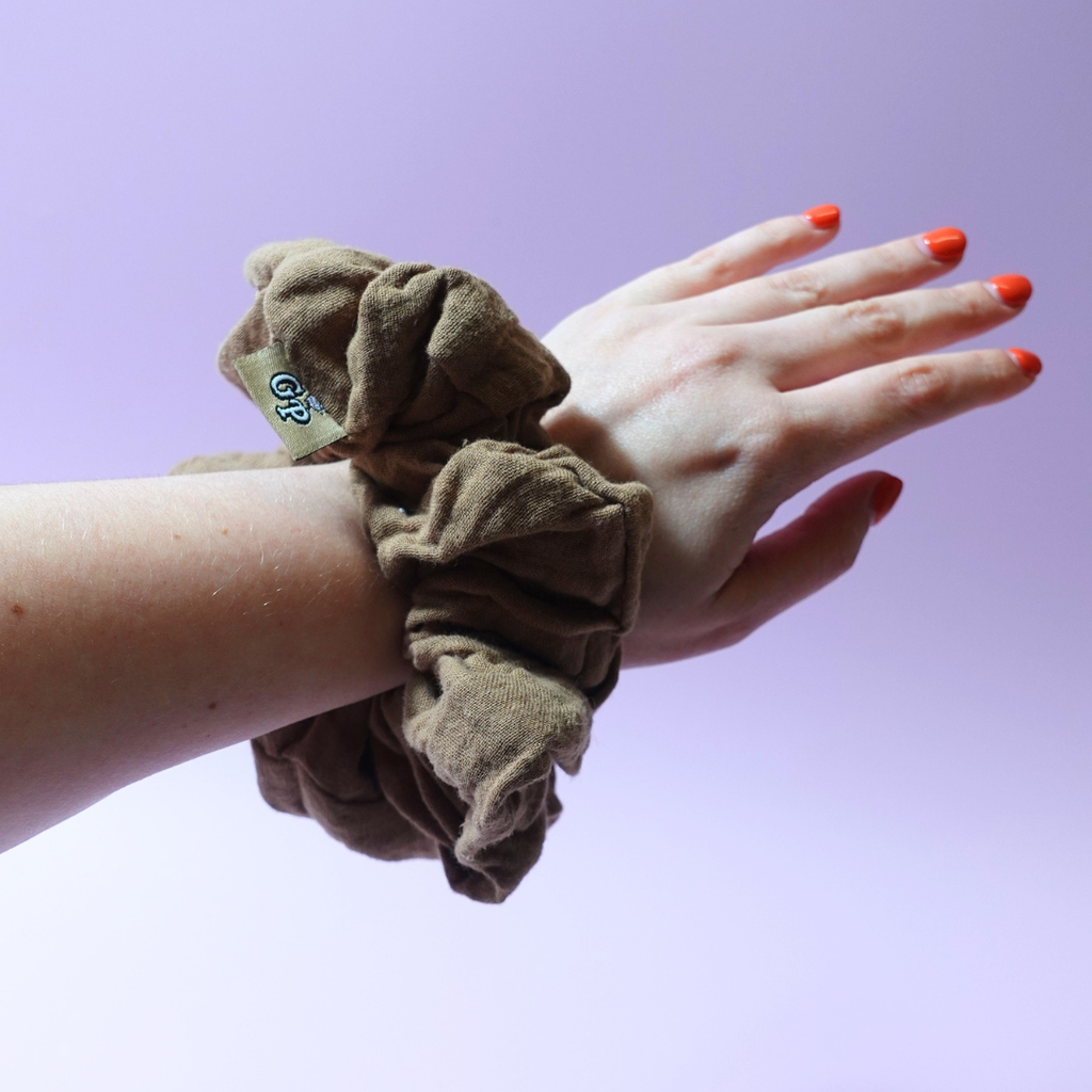 XL Safety Zip Scrunchie