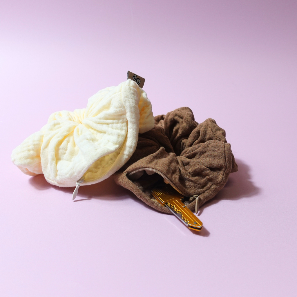 XL Safety Zip Scrunchie