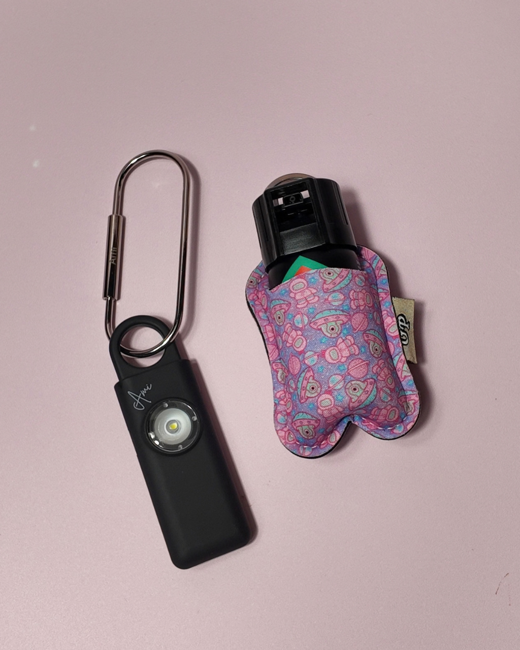 Protect & Alert Kit | Ami Police-Alerted Alarm, Farbgel Spray & Clip-On Pouch