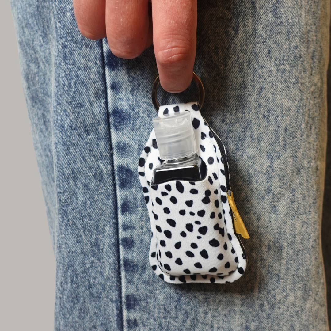 Patterned Keyring clip on pouch & sanitiser bottle/Farbgel case